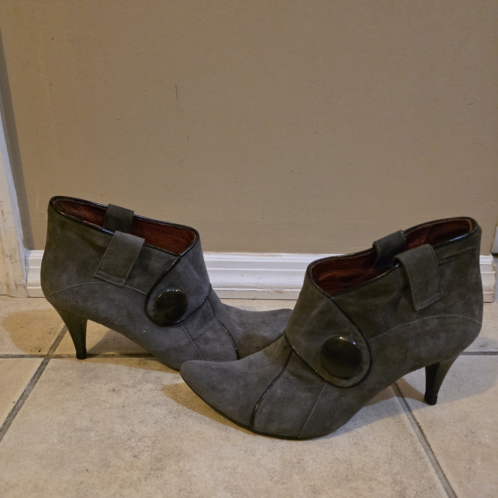 Italian Charcoal Grey Leather Heeled Boots
